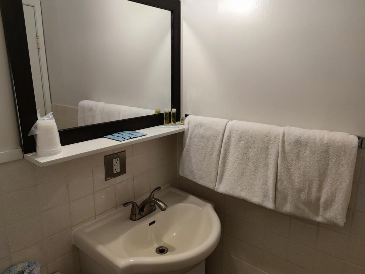 Pemberton Hotel Экстерьер фото