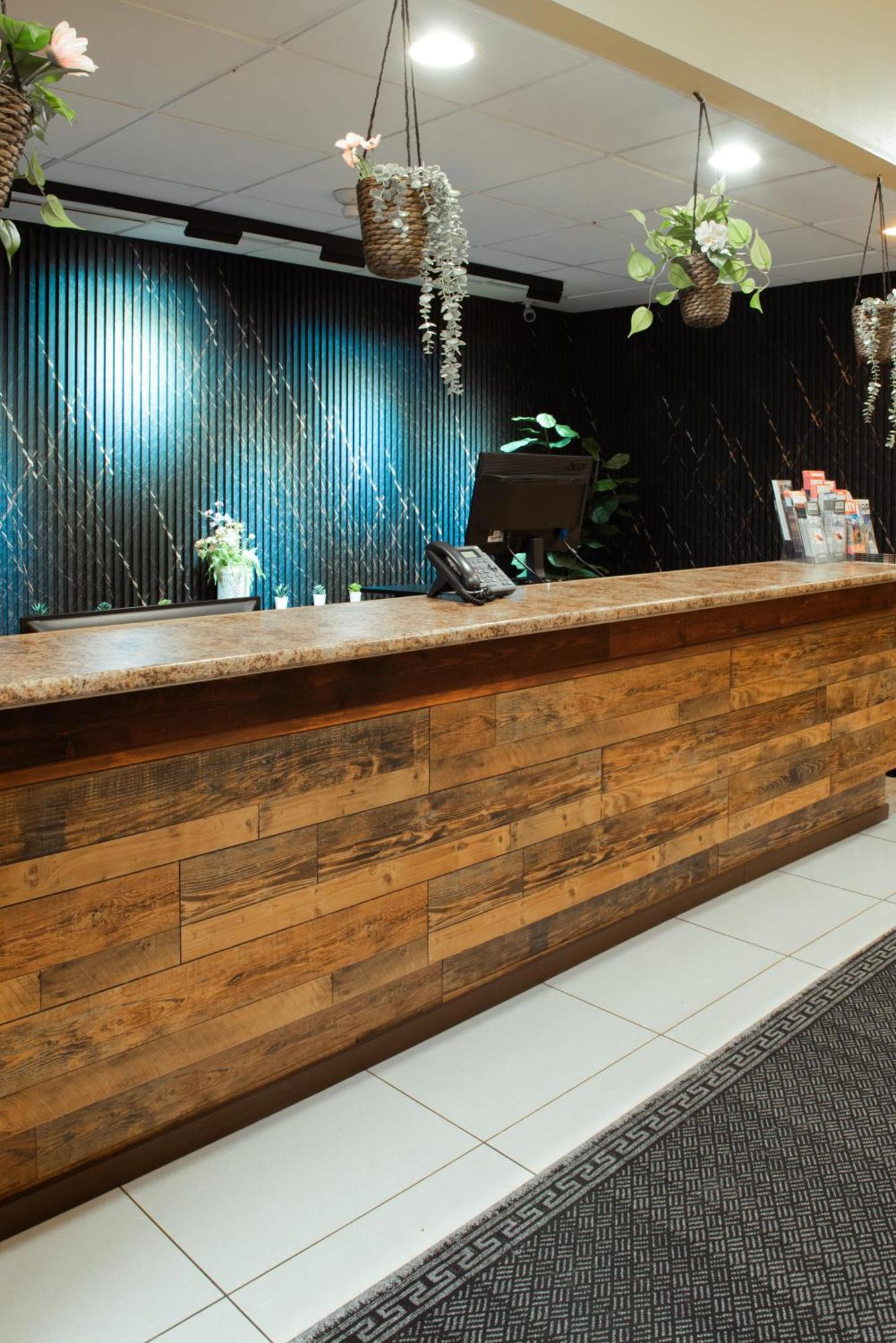 Pemberton Hotel Экстерьер фото